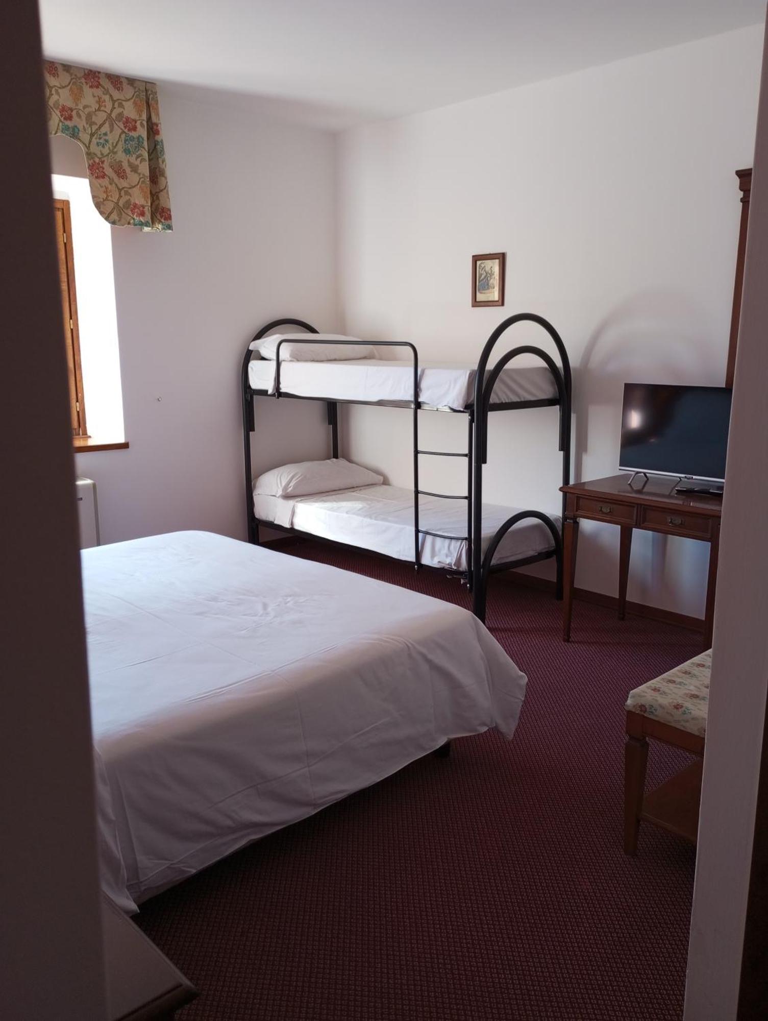 Regina Hotel Pollino Morano Calabro Bagian luar foto