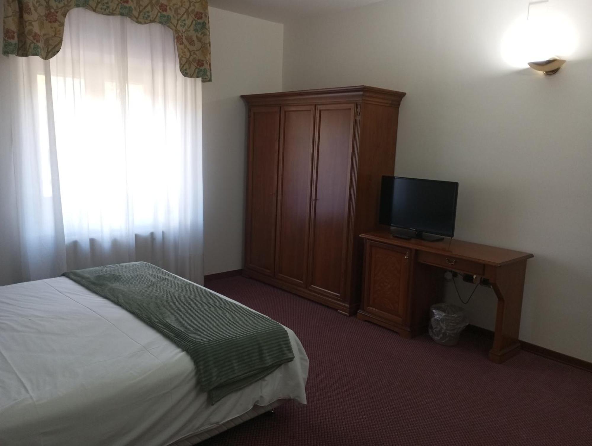 Regina Hotel Pollino Morano Calabro Bagian luar foto
